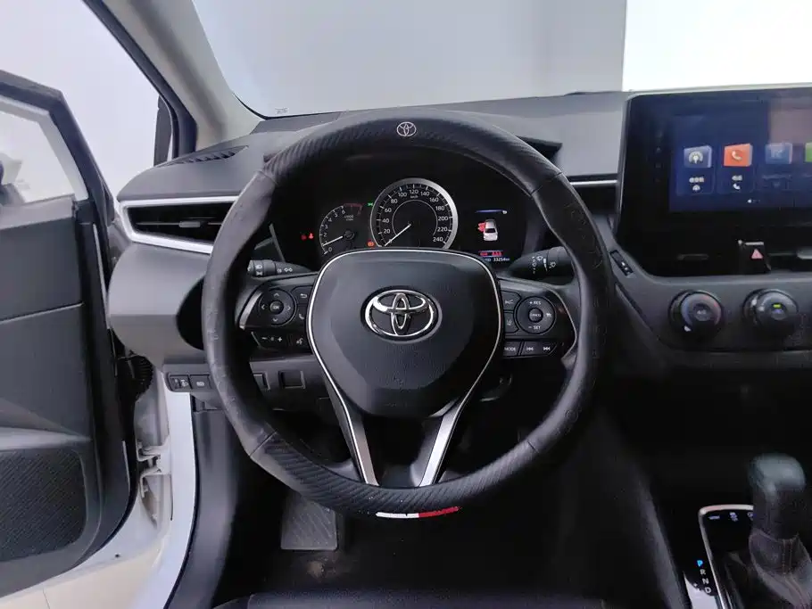 Toyota Corolla 2022 — фото 15