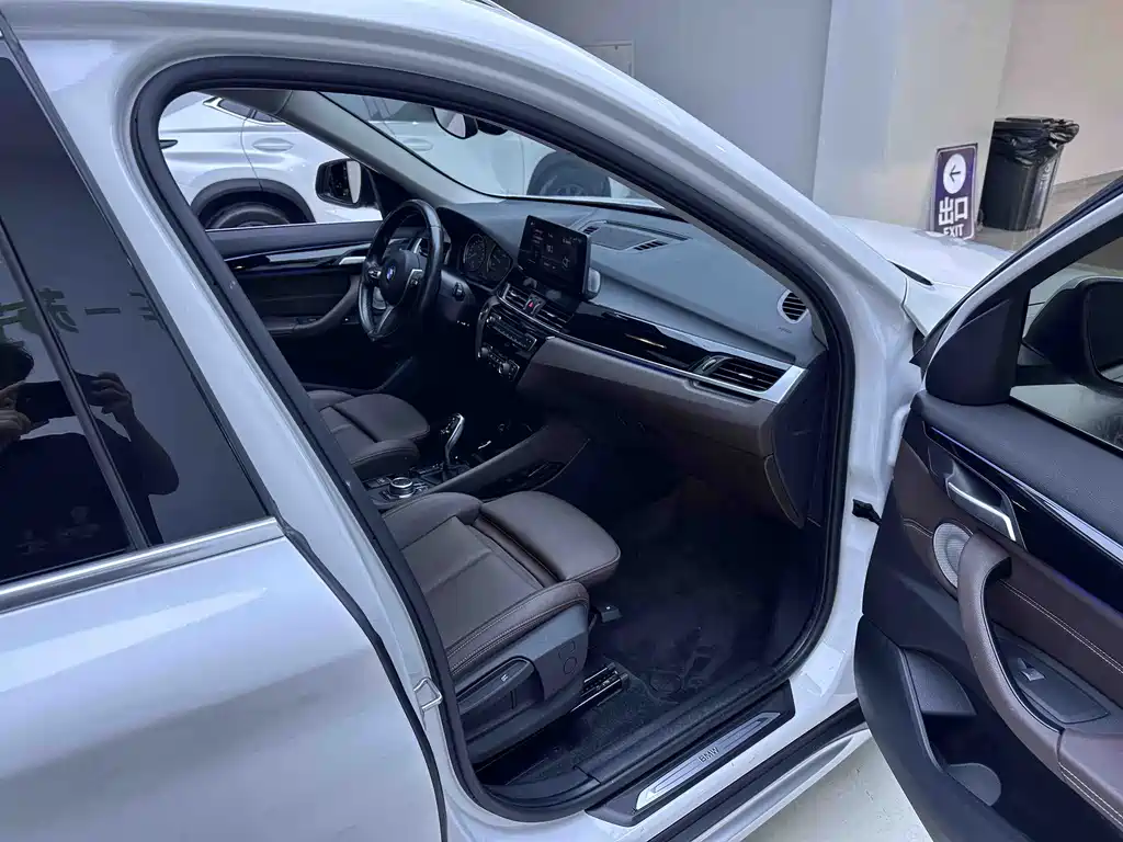 BMW X1 2022 — фото 11