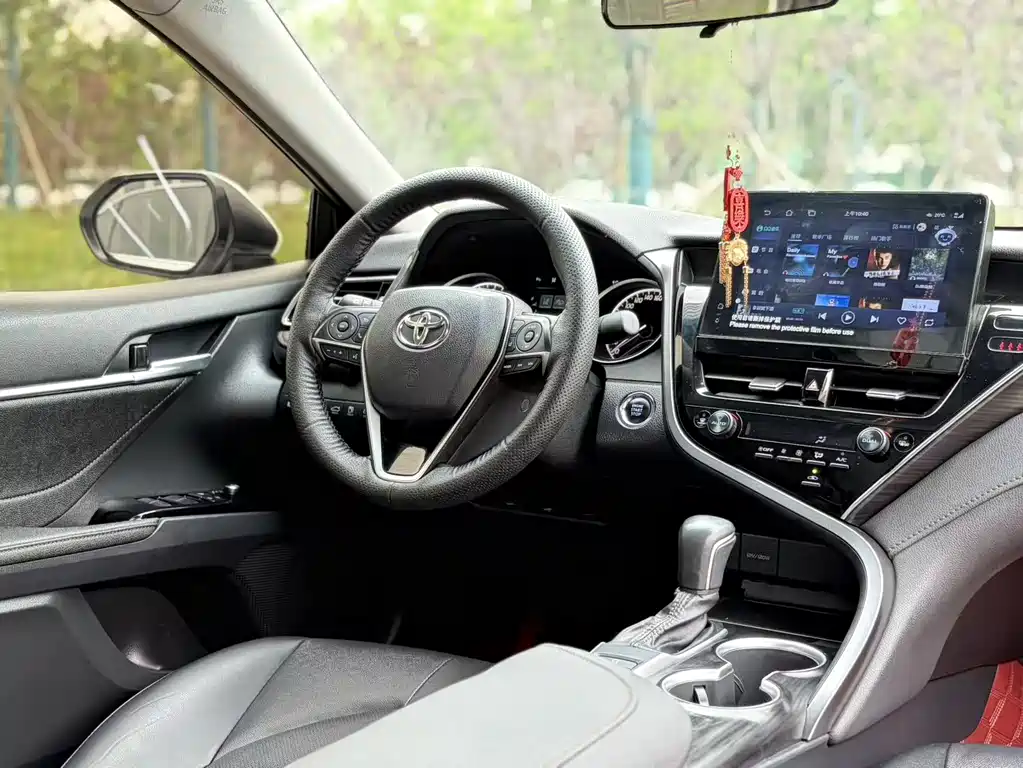 Toyota Camry 2024 — фото 16