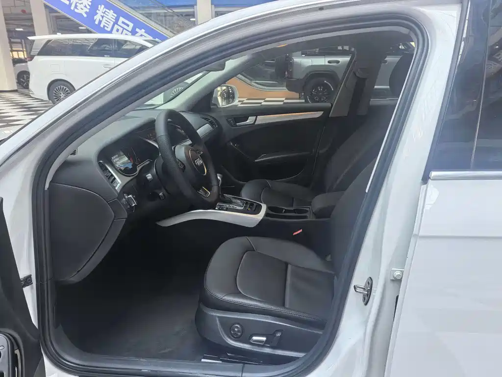 Audi A4L 2014 — фото 9