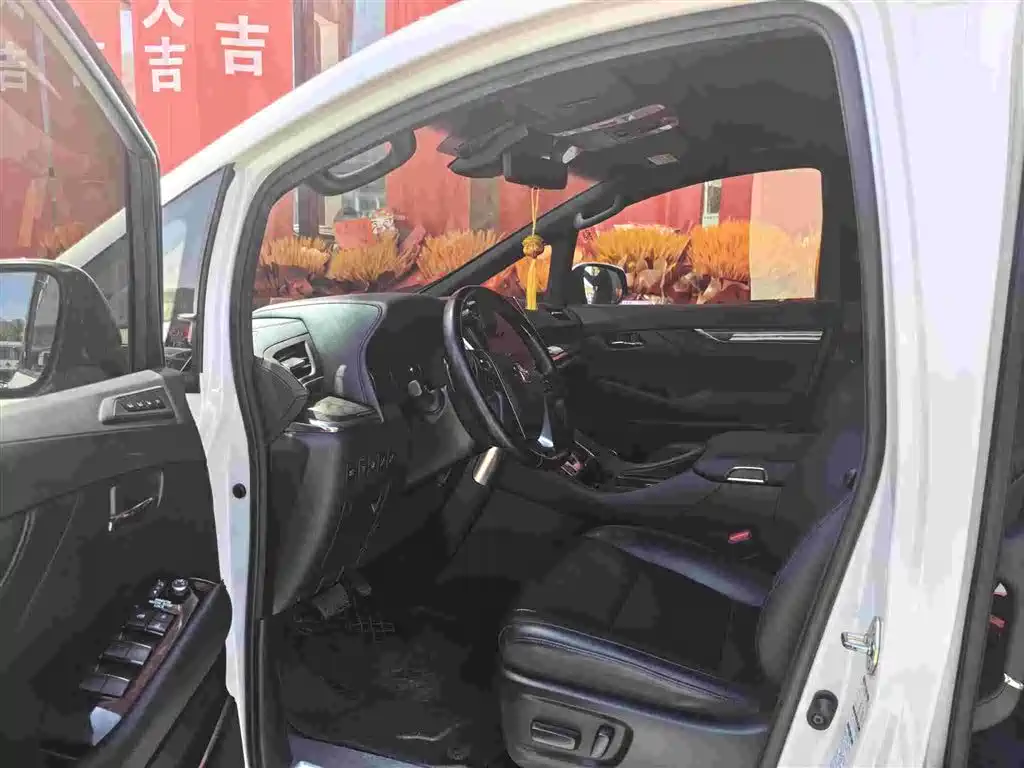 Toyota Vellfire 2023 — фото 2