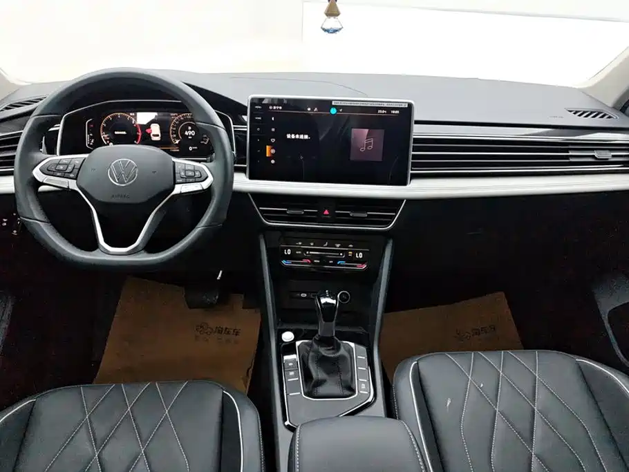 Volkswagen Tiguan L 2024 — фото 12