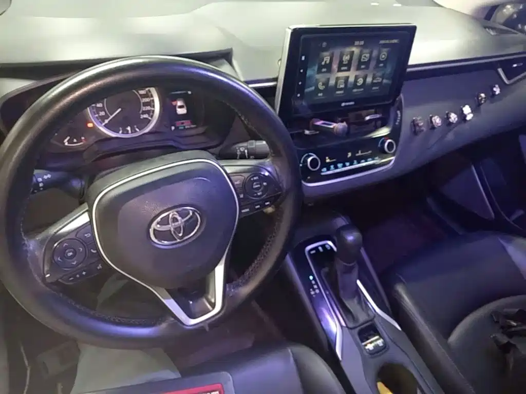 Toyota Corolla 2019 — фото 10