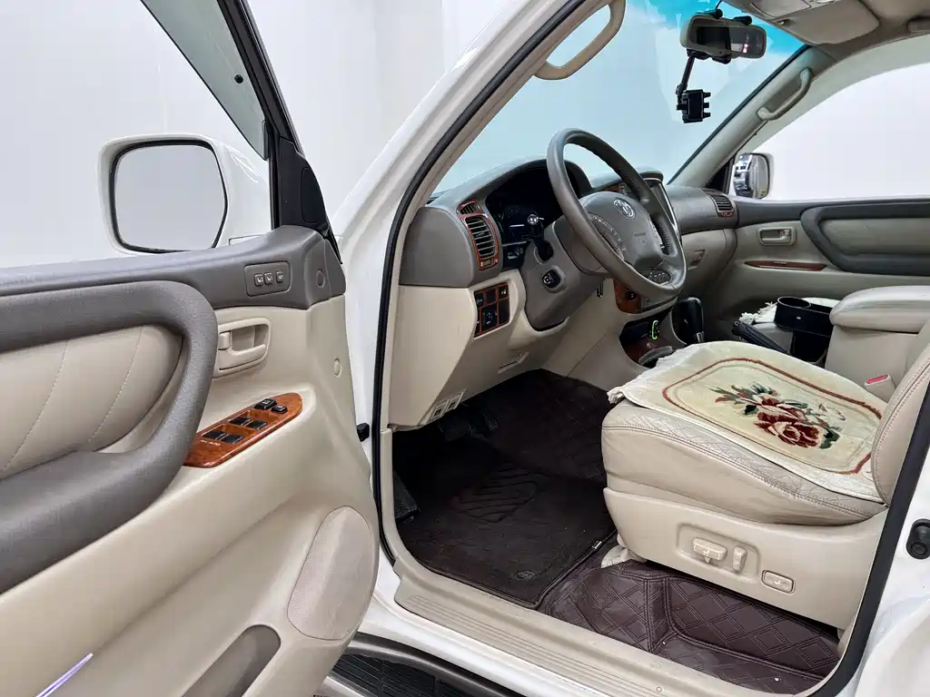 Toyota Land Cruiser 2007 — фото 12