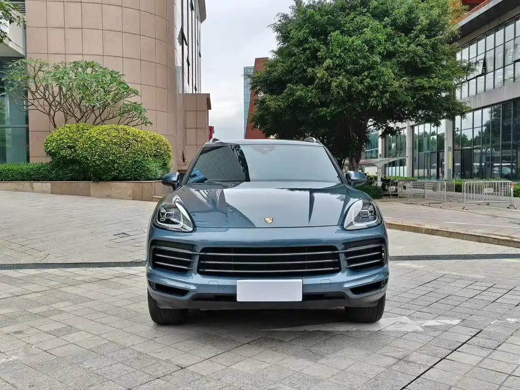 Porsche Cayenne 2019 — фото 2