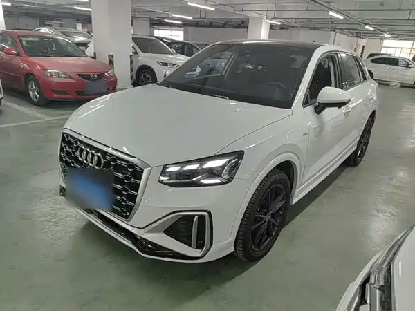 Audi Q2L 2022