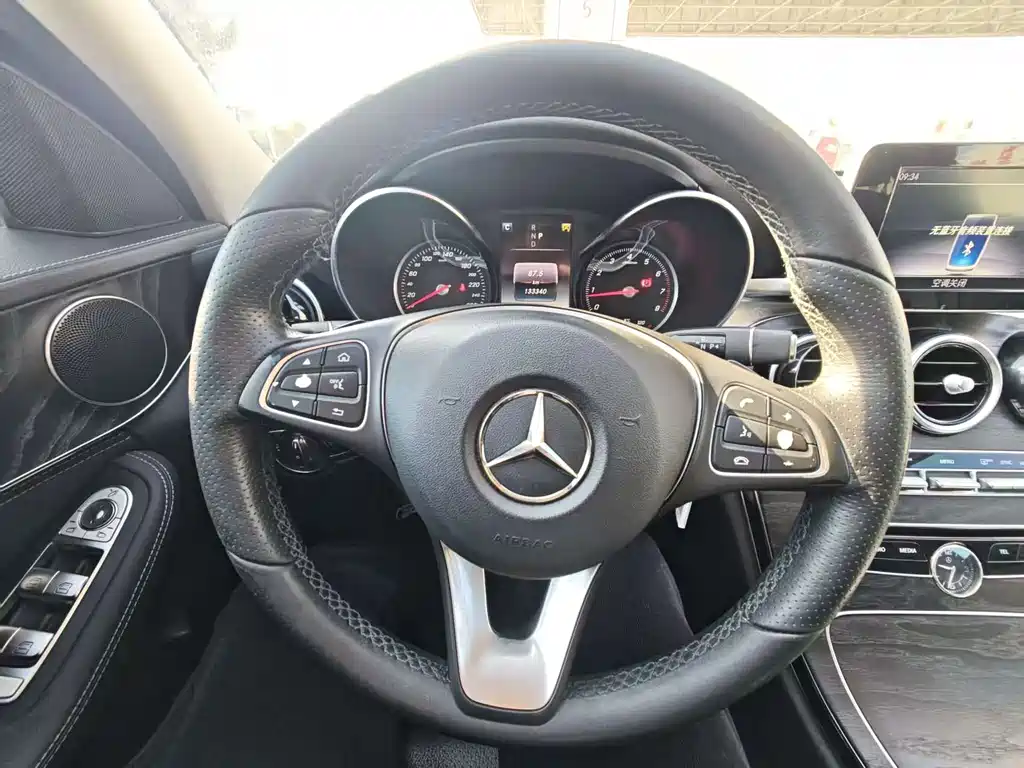 Mercedes-Benz C-Class 2018 — фото 5