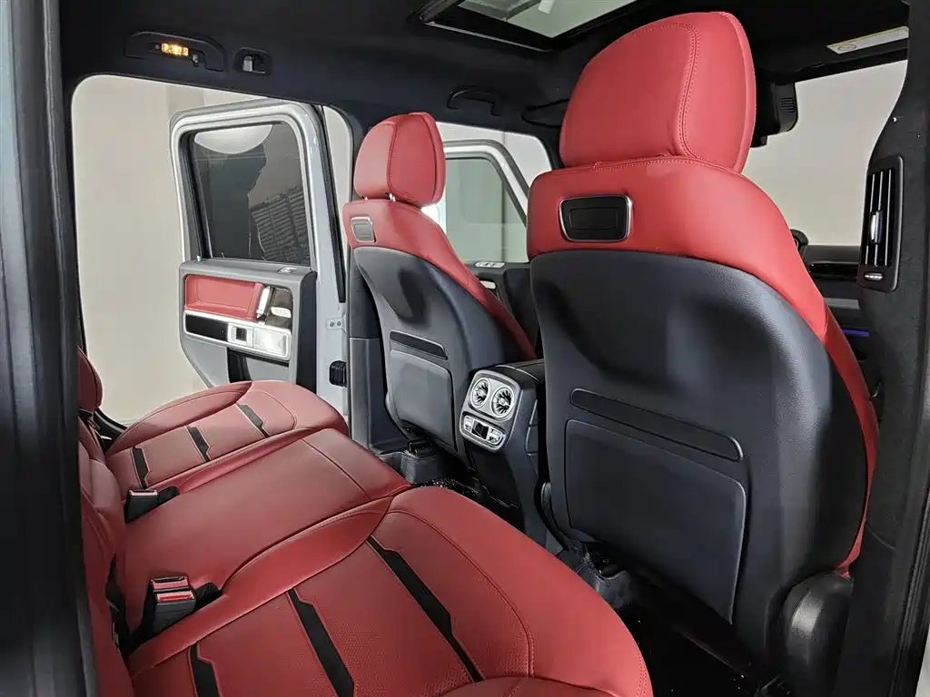 Mercedes-Benz G-Class AMG 2024 — фото 8