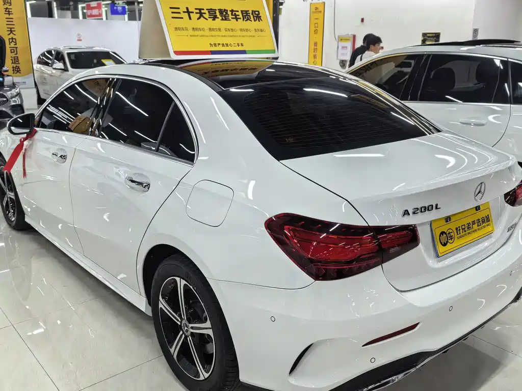Mercedes-Benz A-Class 2024 — фото 13