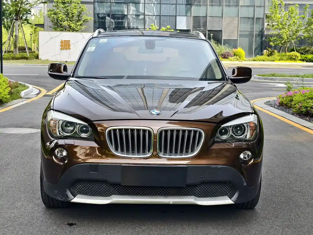 BMW X1 2012 — фото 2