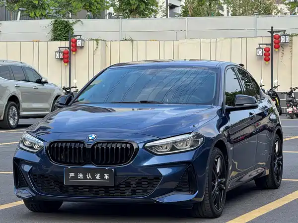 BMW 1 Series 2021