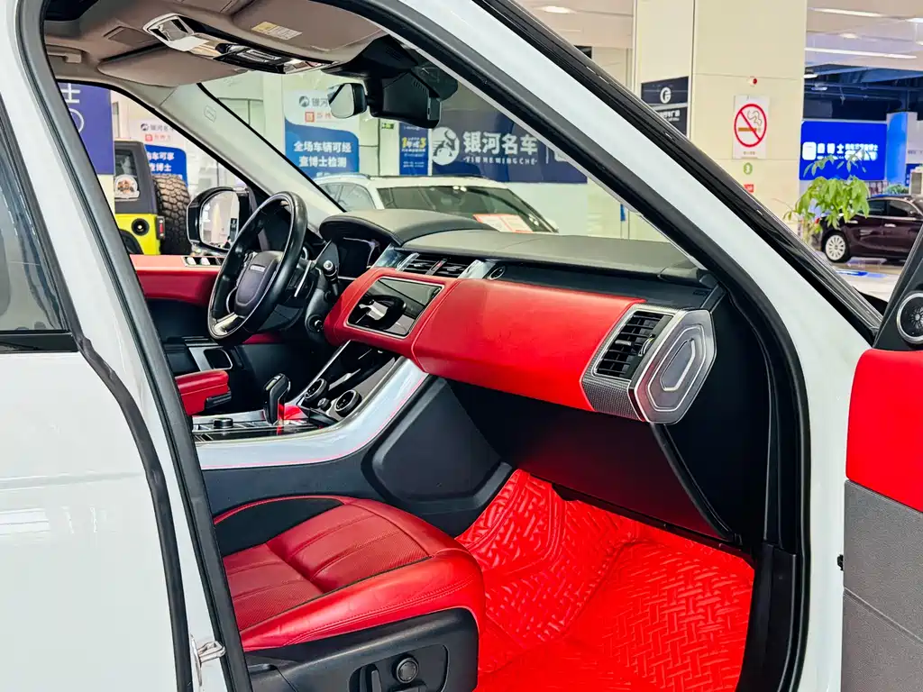 Land Rover Range Rover Sport 2019 — фото 10