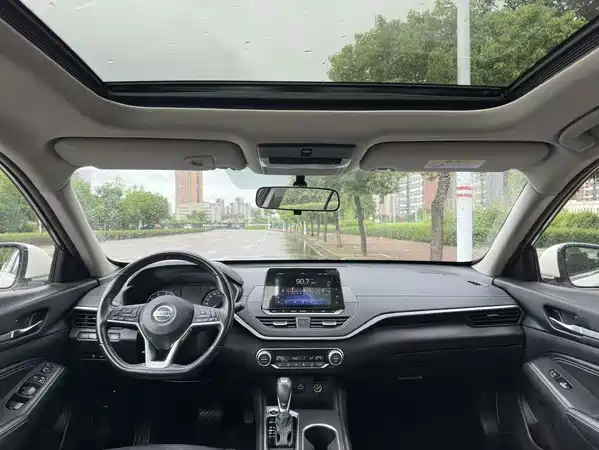 Nissan Teana 2020