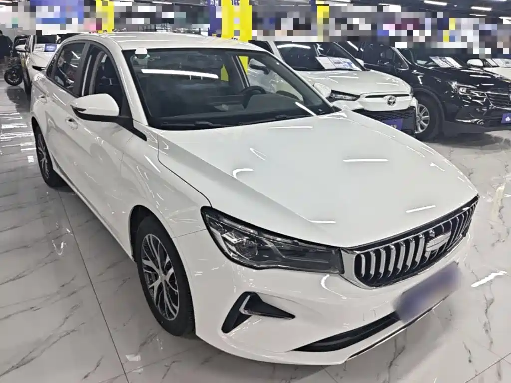 Geely Emgrand 2025