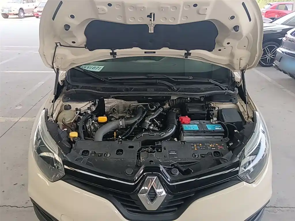 Renault Captur 2019 — фото 20