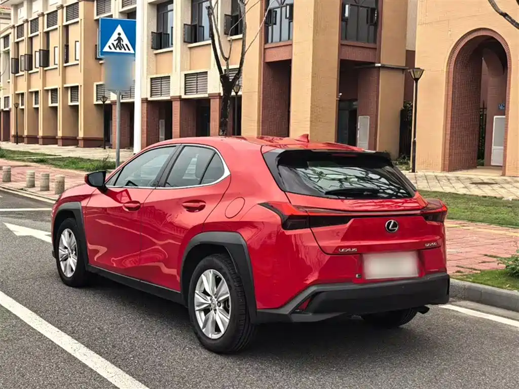 Lexus UX 2022 — фото 25