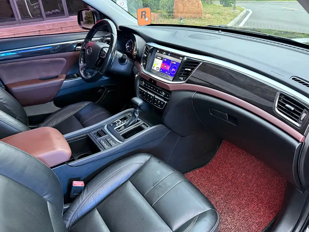 GAC Motor Trumpchi GS8 2017 — фото 14