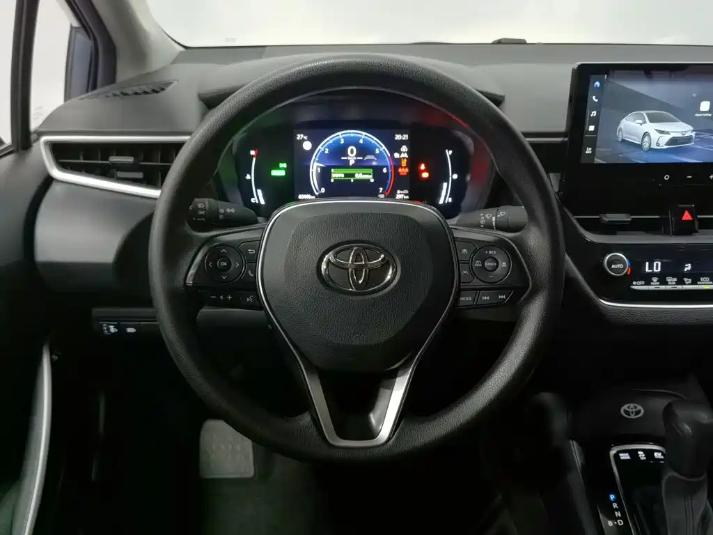 Toyota Corolla 2023 — фото 11
