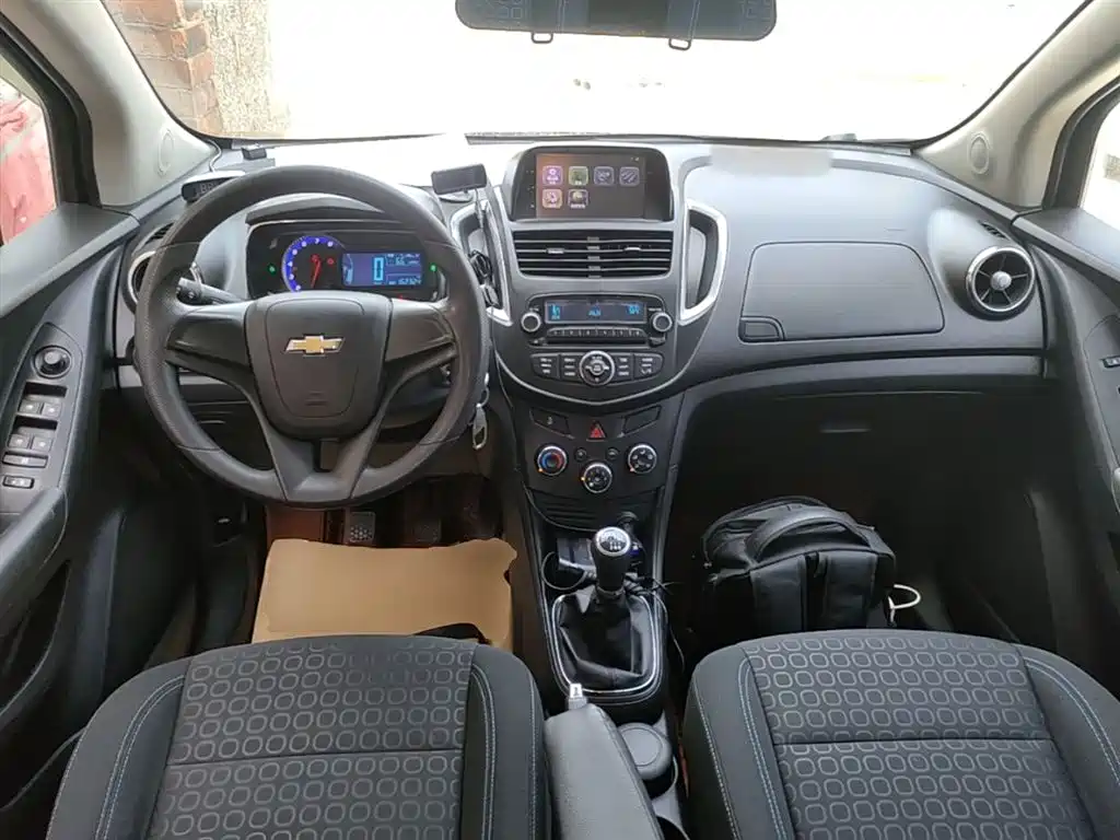 Chevrolet Trax 2017 — фото 10