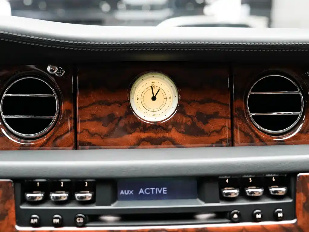 Rolls-Royce Phantom 2008 — фото 27