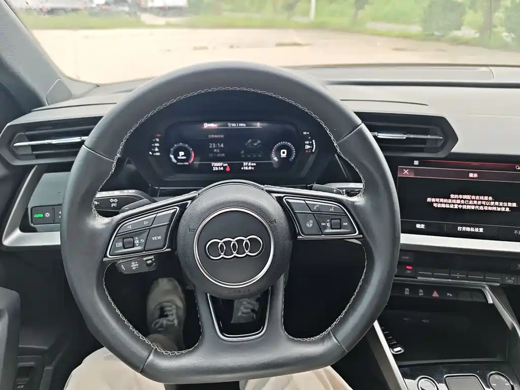 Audi A3 2023 — фото 17