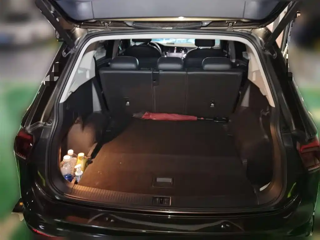 Volkswagen Tiguan L 2017 — фото 10