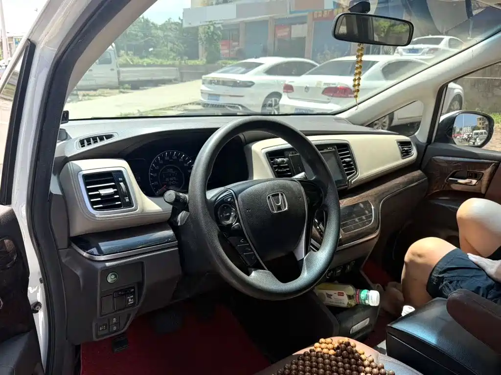 Honda Odyssey 2016