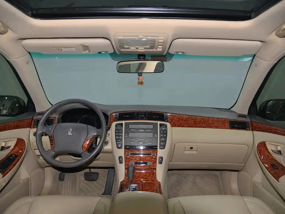 Toyota Crown 2006 — фото 10