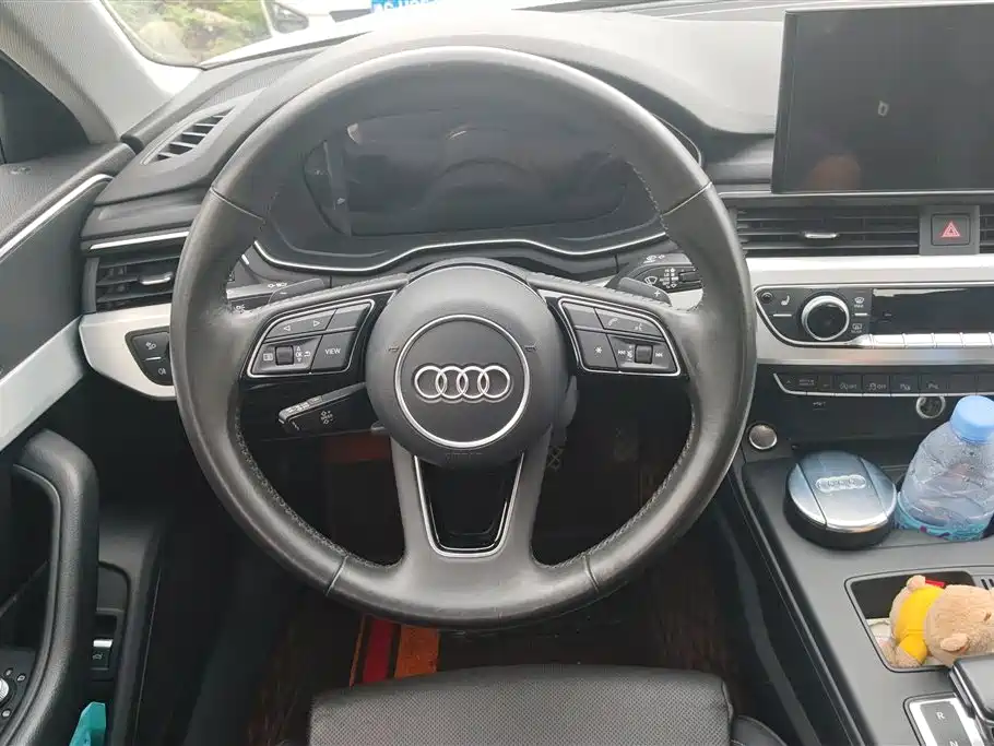 Audi A4L 2021 — фото 15