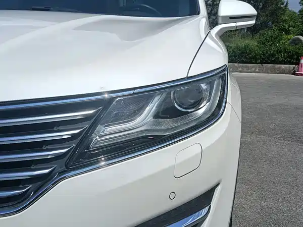Lincoln MKC 2017