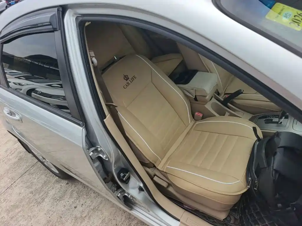 Buick Excelle 2015 — фото 25