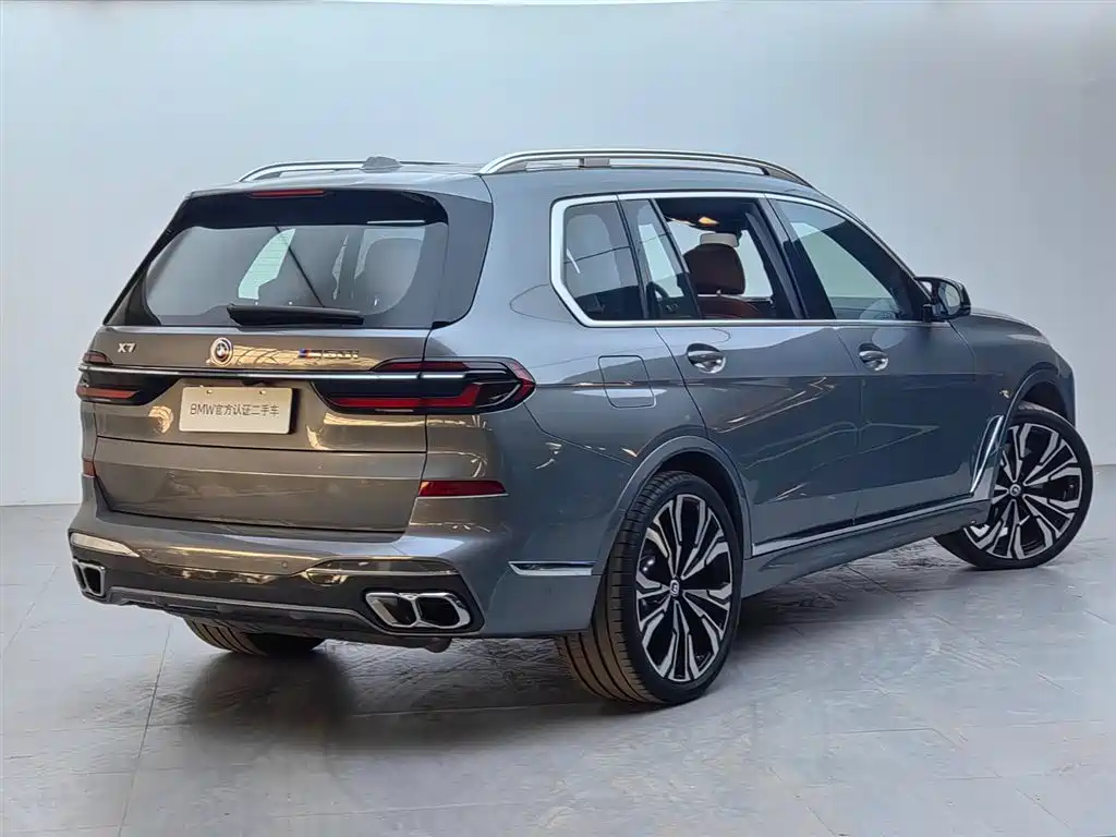 BMW X7 M60i 2025 — фото 4