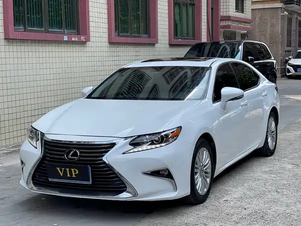 Lexus ES 2014