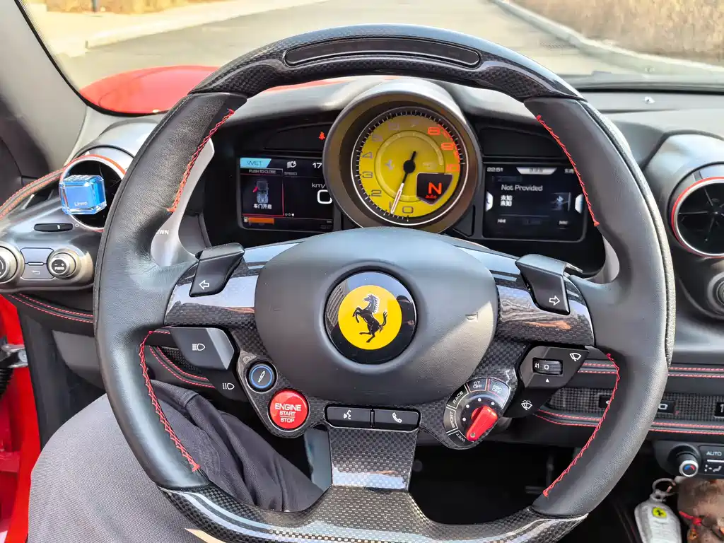 Ferrari F8 2021 — фото 6