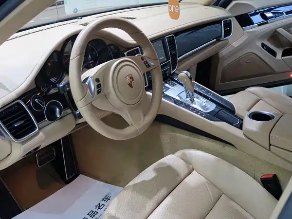 Porsche Panamera 2014