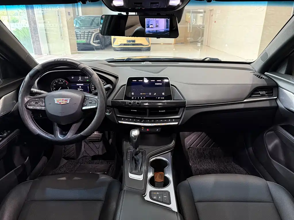 Cadillac CT4 2021 — фото 14