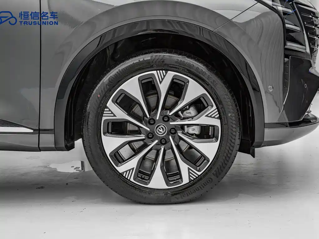 Changan CS75PLUS 2025 — фото 21