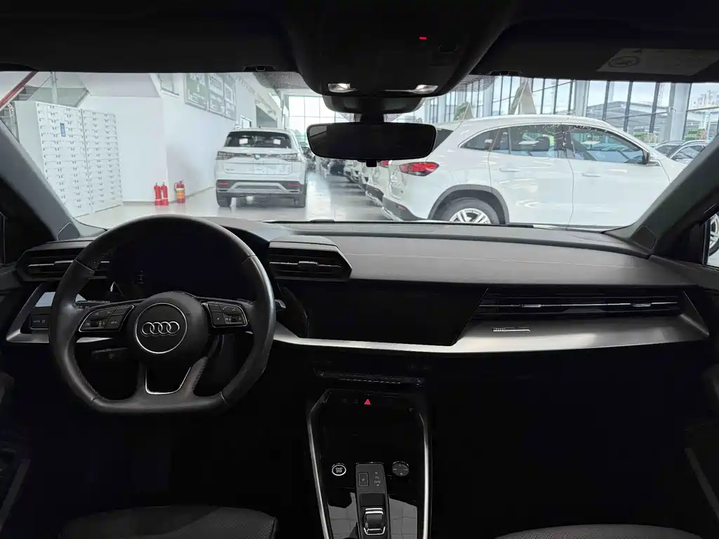 Audi A3 2022 — фото 16