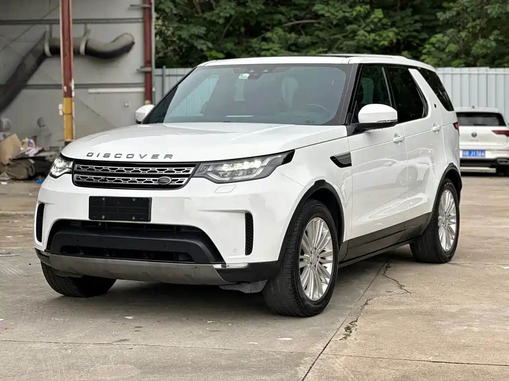 Land Rover Discovery 2017 — фото 1