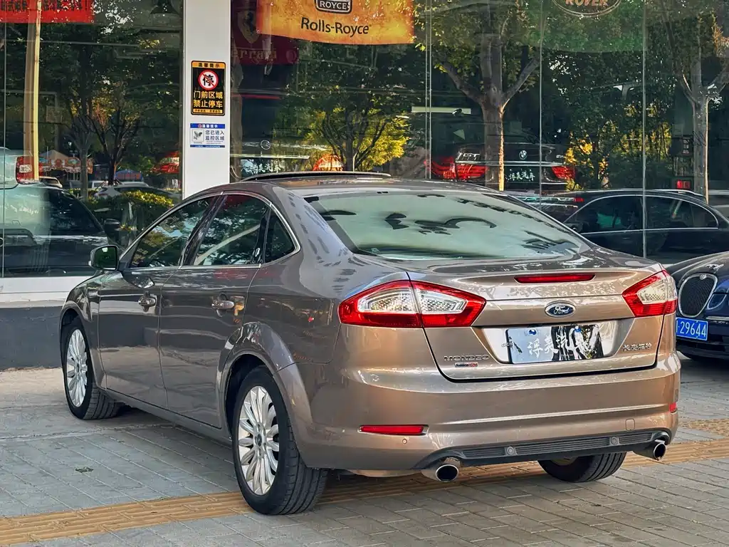 Ford Mondeo Zhisheng 2012 — фото 6