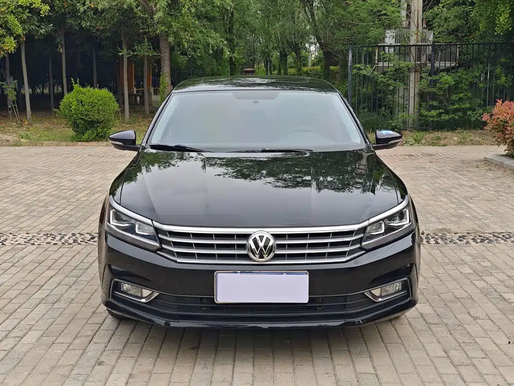 Volkswagen Passat 2018 — фото 3