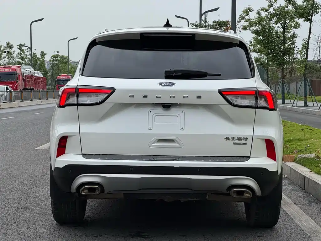 Ford Edge 2022 — фото 16