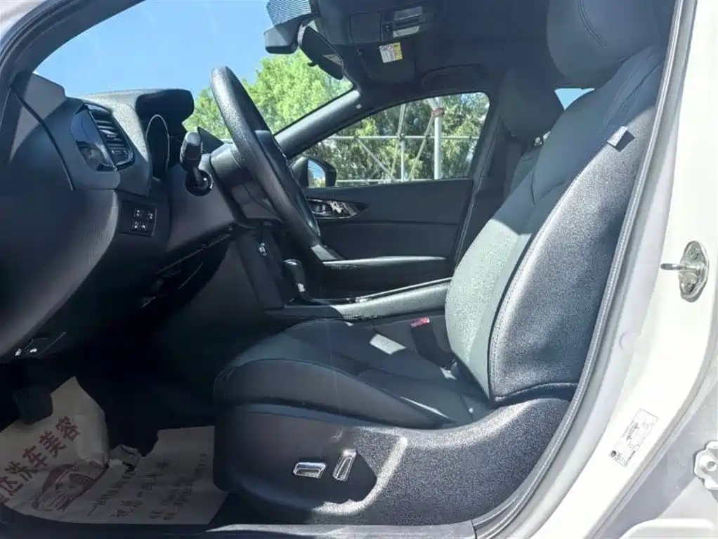Mazda CX-4 2023