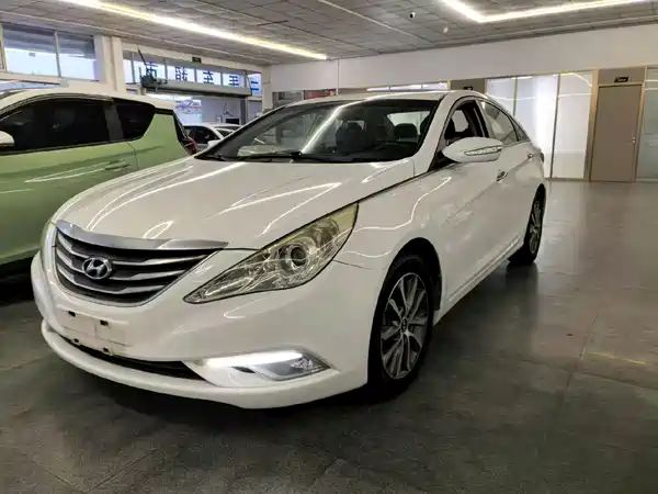 Hyundai Sonata 2013