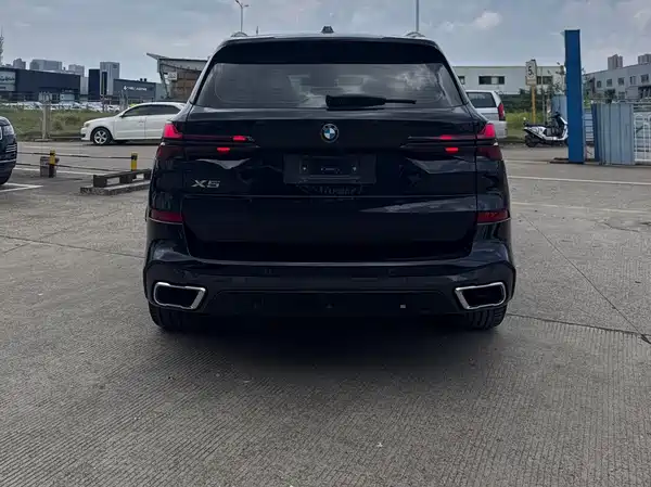 BMW X5 2025