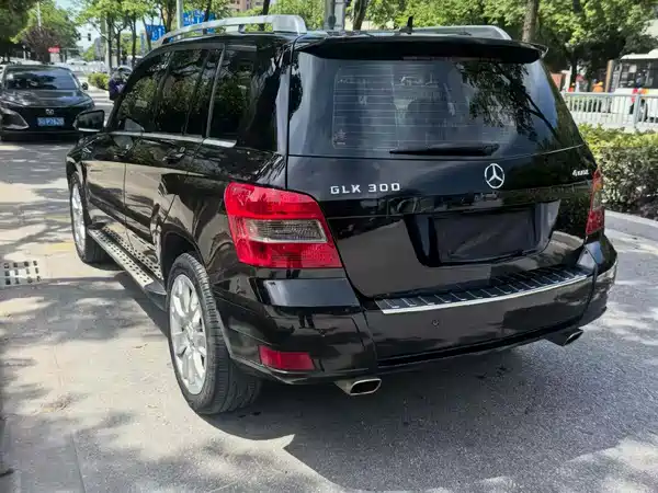 Mercedes-Benz GLK-Class 2011
