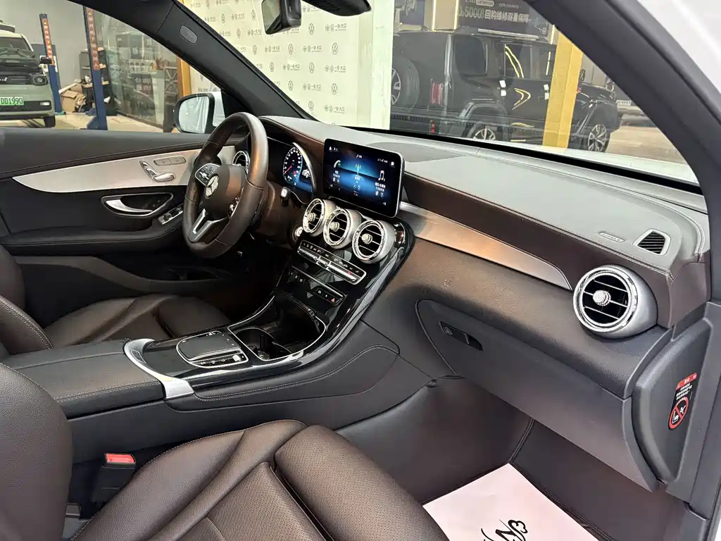 Mercedes-Benz GLC 2021