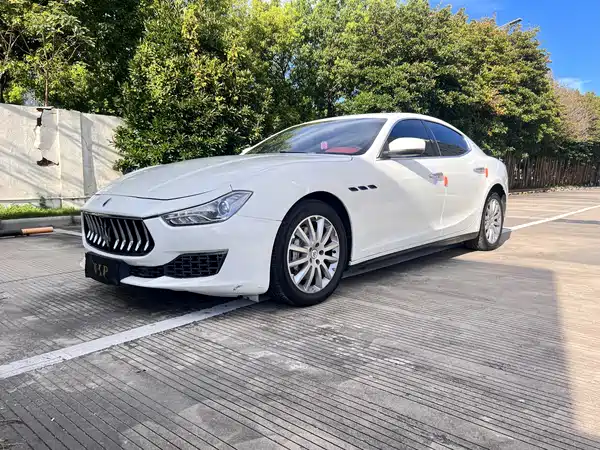 Maserati Ghibli 2022