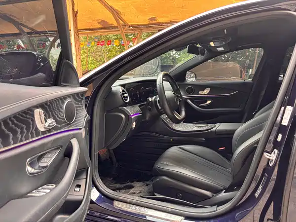 Mercedes-Benz E-Class 2021