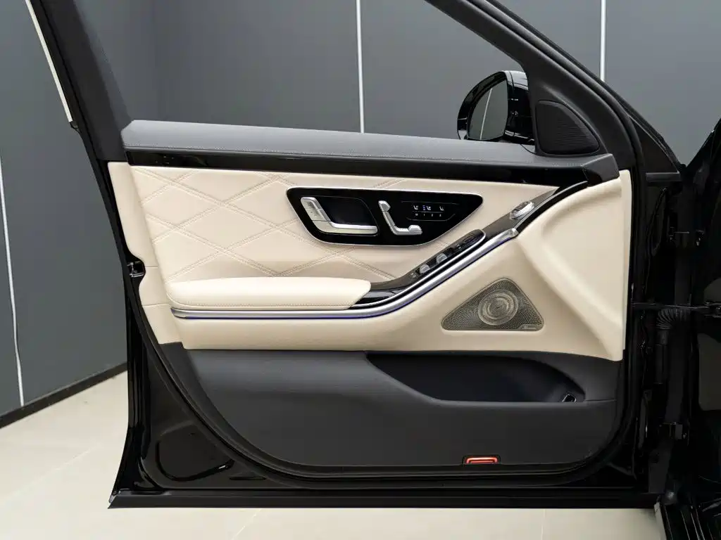 Mercedes-Benz Maybach S-Class 2022 — фото 8